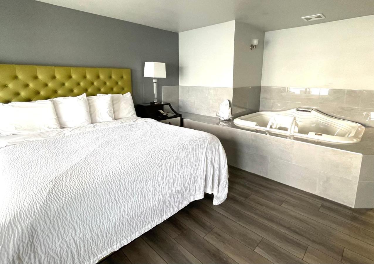 פורט טאונסנד Tides Inn & Suites מראה חיצוני תמונה