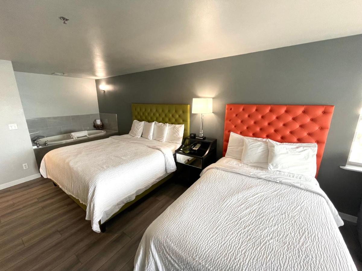 פורט טאונסנד Tides Inn & Suites מראה חיצוני תמונה