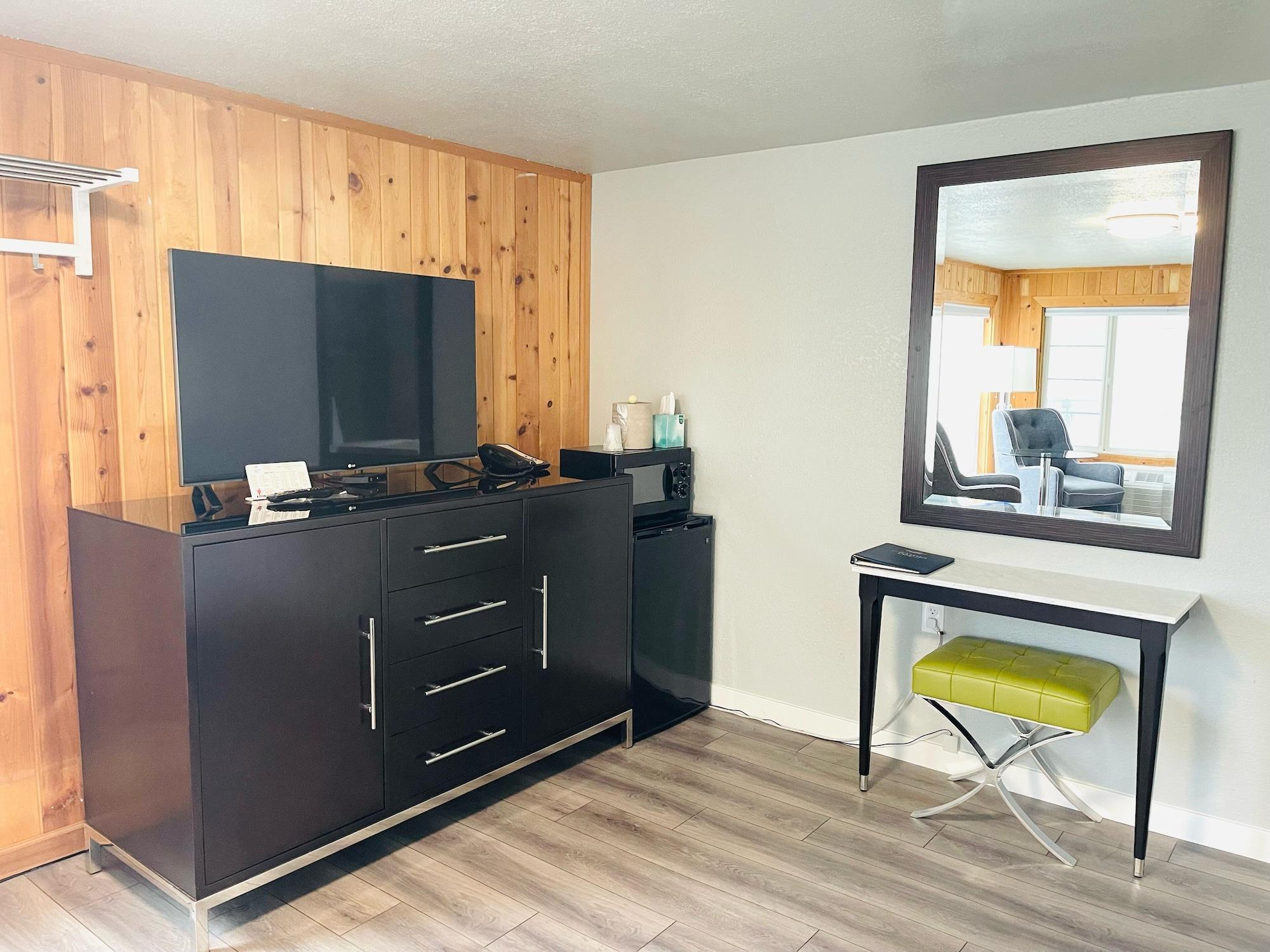 פורט טאונסנד Tides Inn & Suites מראה חיצוני תמונה