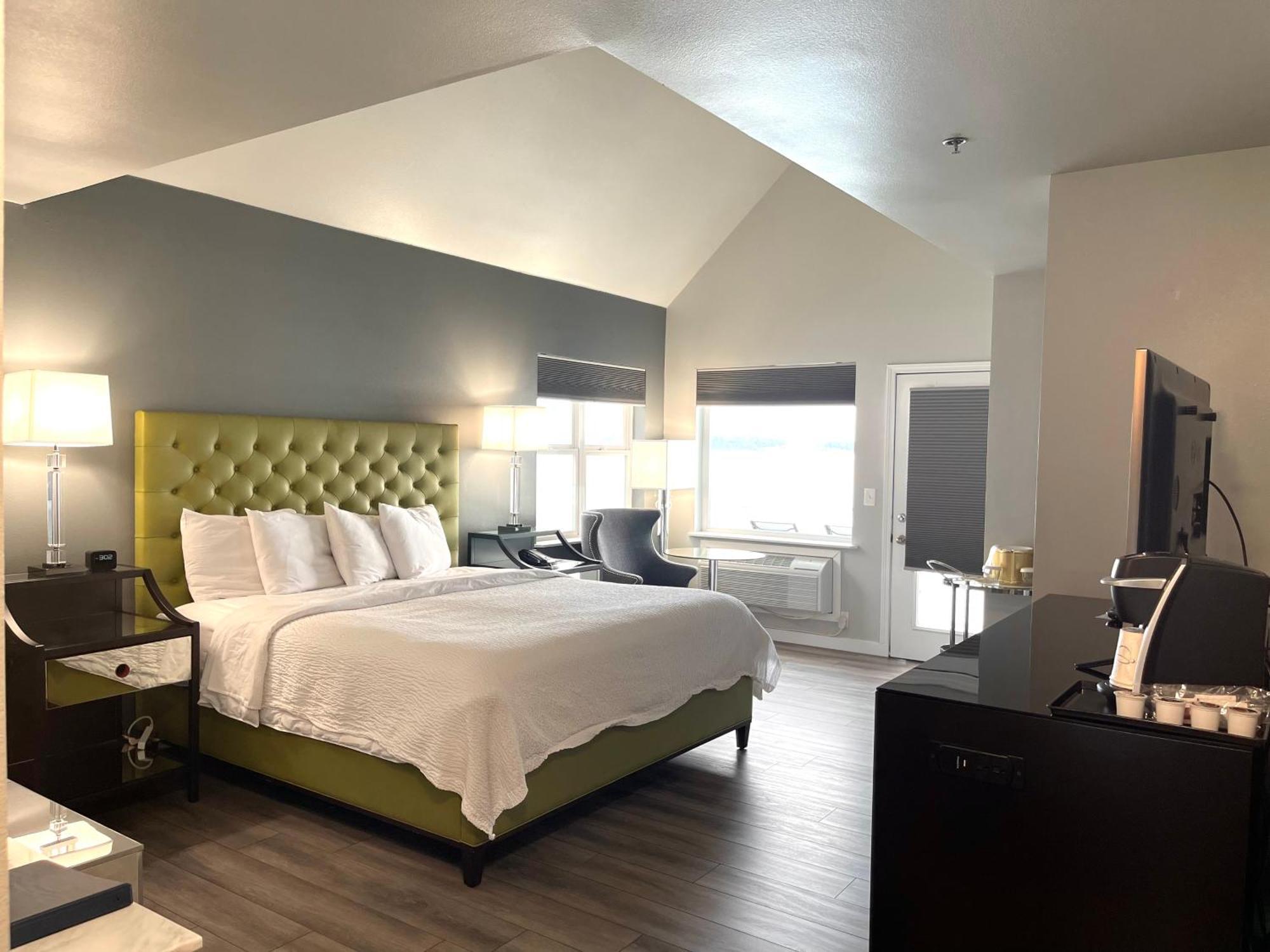 פורט טאונסנד Tides Inn & Suites חדר תמונה